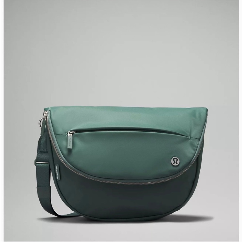 NWT Lululemon All Night Festival Bag 5L